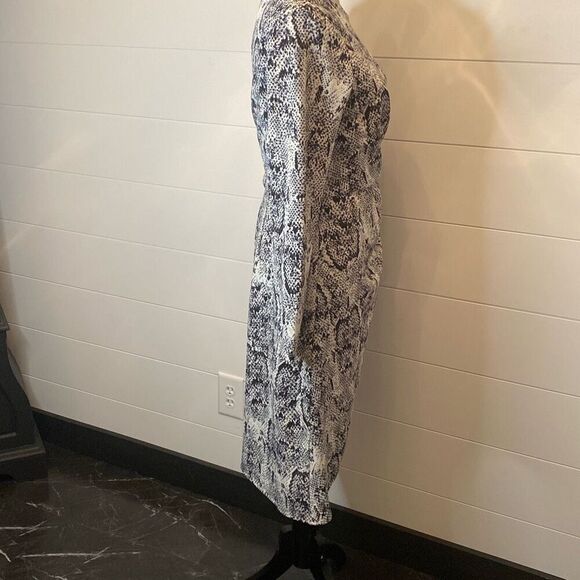Julia Jordan black and white snakeskin print asymmetrical mini dress - Picture 5 of 11